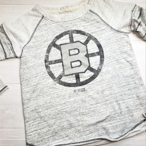 NHL Boston Bruins Raw Edge Raglan Sweatshirt
